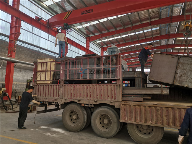 廢鋼破碎機(jī)1600型設(shè)備發(fā)貨現(xiàn)場