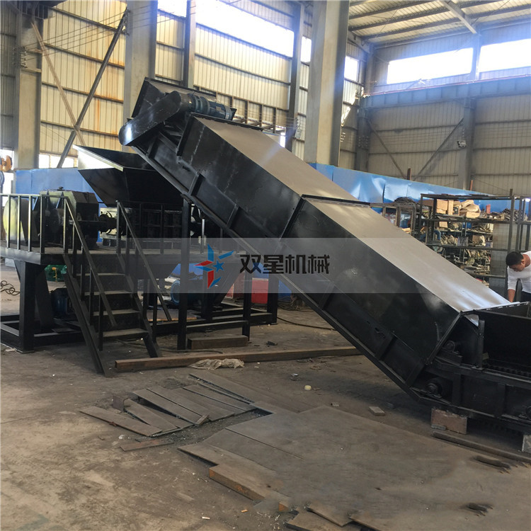 金屬撕碎機(jī)設(shè)備有哪些分類？技術(shù)上有哪些改進(jìn)？?jī)?yōu)缺點(diǎn)有哪些？