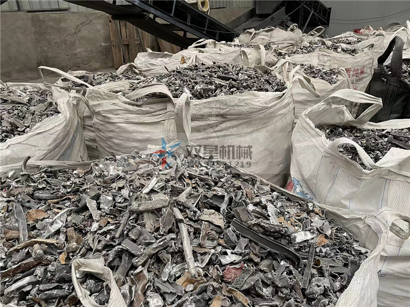 <a href='http://m.jkitzvalves.com/psxl/1279.html' target='_blank'><span>廢鋁破碎機(jī)</span></a>破碎料