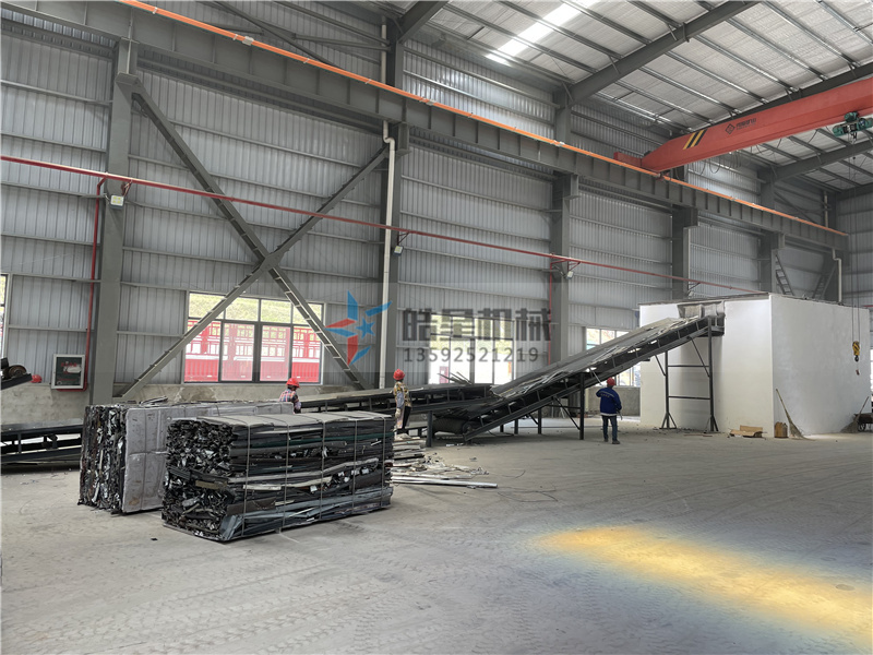 廢鋼破碎機(jī)設(shè)備實(shí)現(xiàn)新能源廢料的再生利用